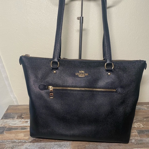 Coach Black Textured Leather Tote - Picture 1 of 14
